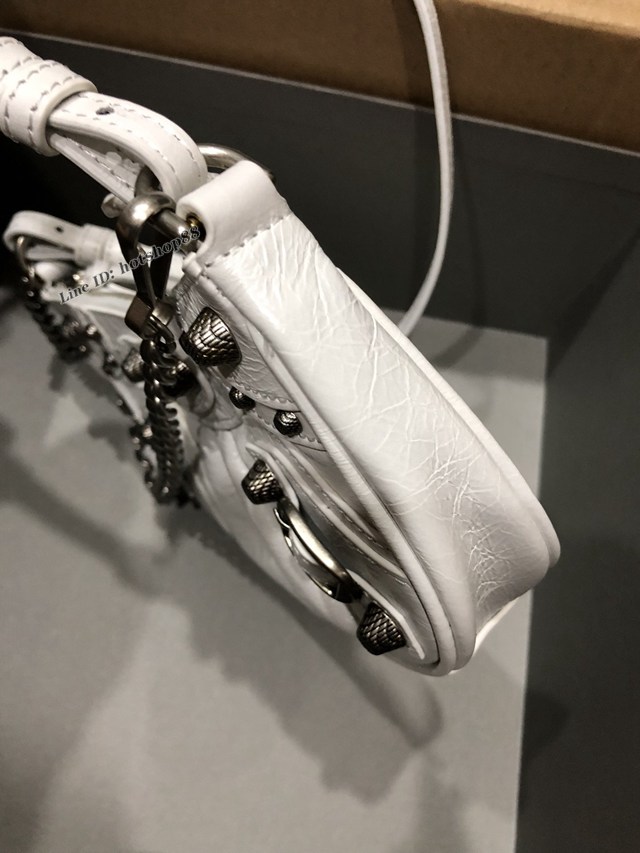 Balenciaga專櫃爆款機車包系列迷你爆裂紋白色銀扣肩背女包 巴黎世家Le Cagole半月牙腋下包餃子包 fyj1944